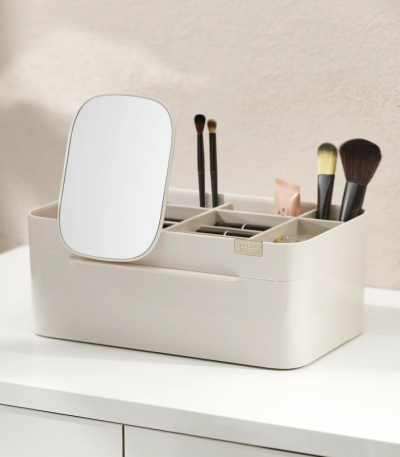 organiser makeup joseph joseph