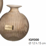 Vaso piccolo a sfera di Ilary Queen