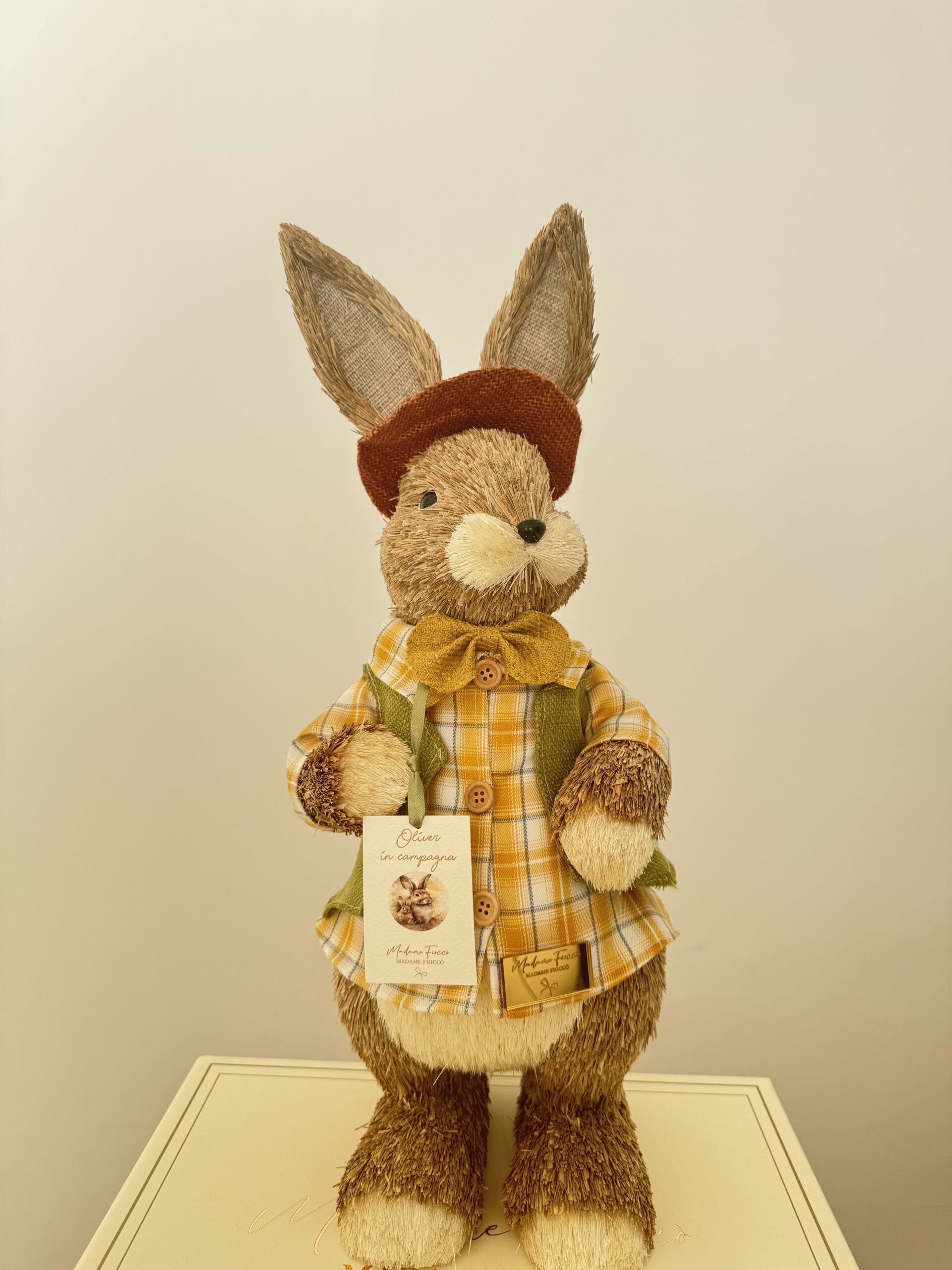 POIC41H Pasqua Oliver in campagna di Madame Fioccò