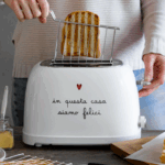 Tostapane In questa casa siamo felici Simple Day